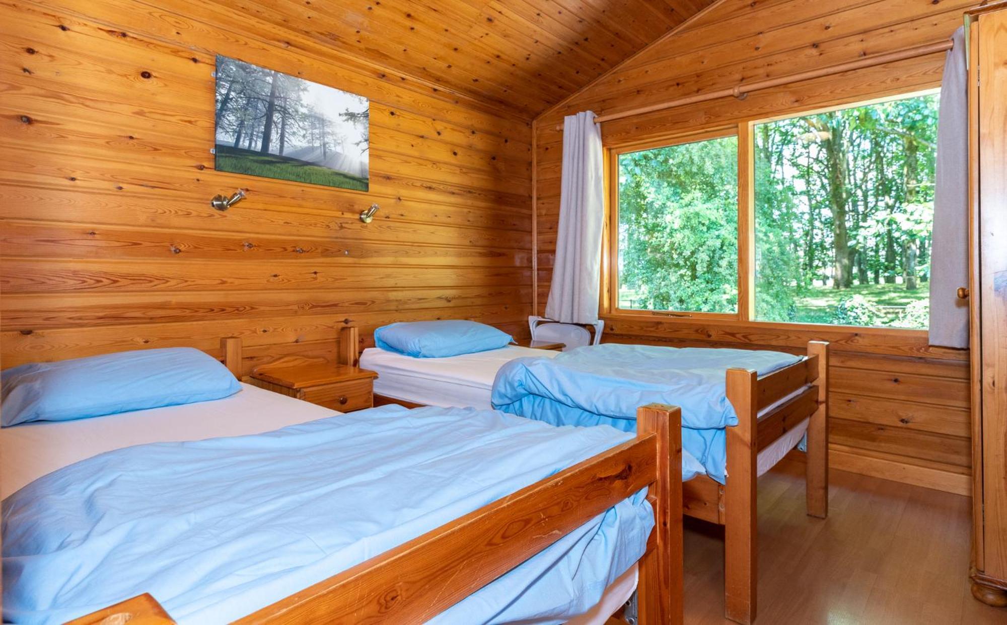 Pinecroft Lodges Инглтон Экстерьер фото
