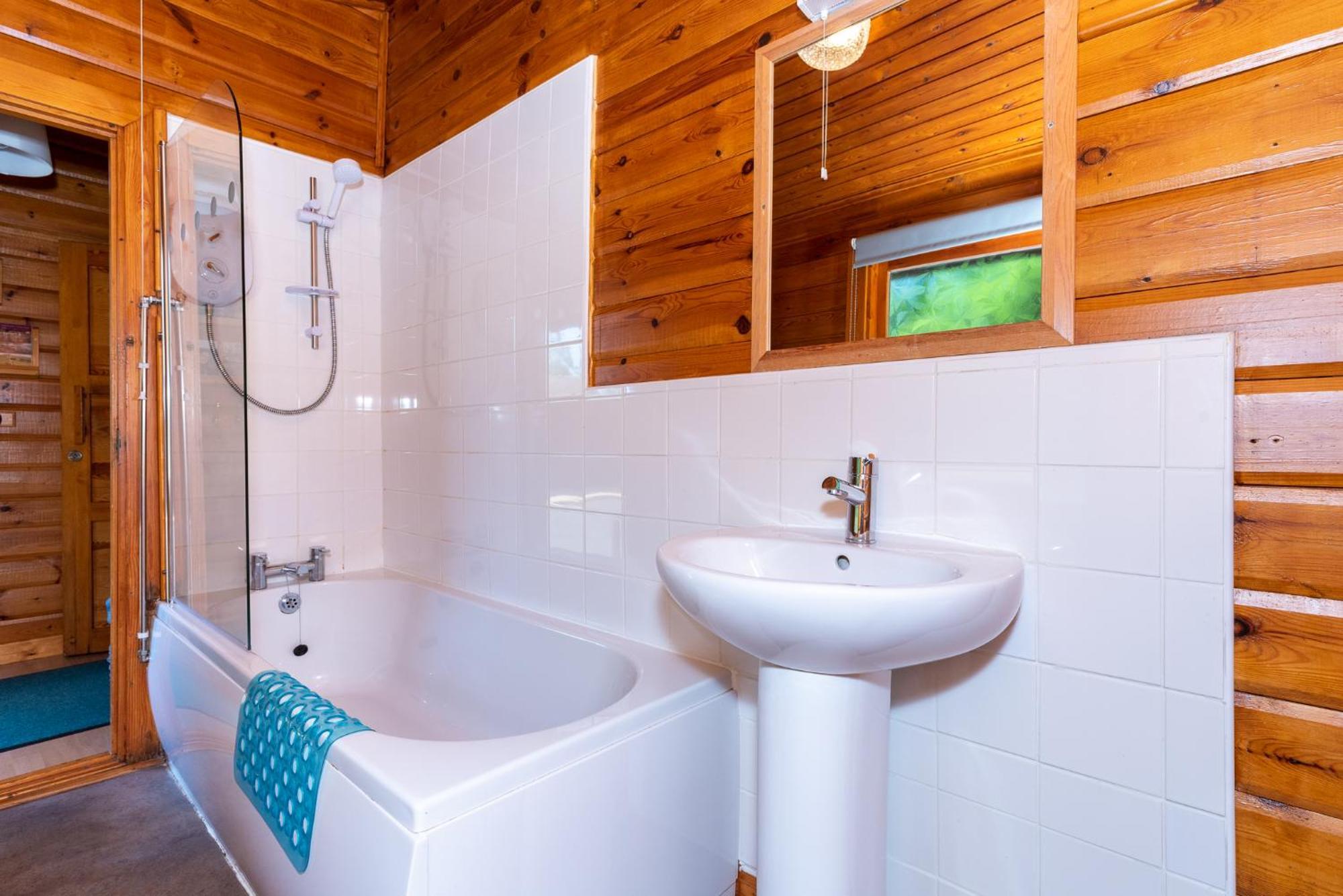 Pinecroft Lodges Инглтон Экстерьер фото