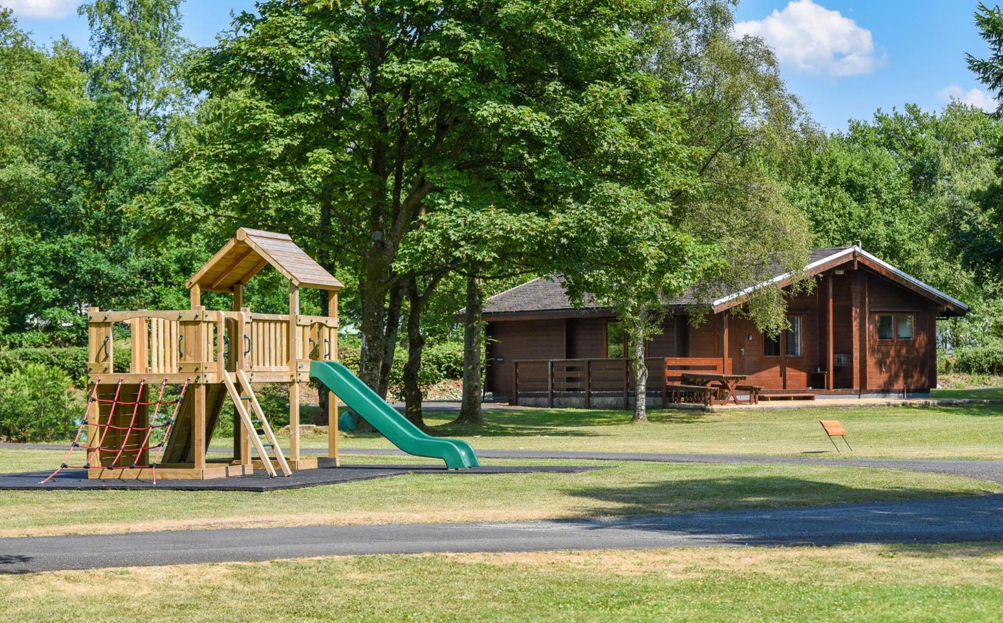 Pinecroft Lodges Инглтон Экстерьер фото